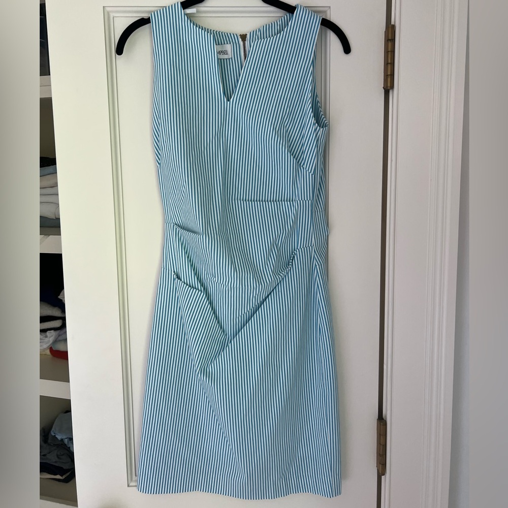 Sara Campbell dress